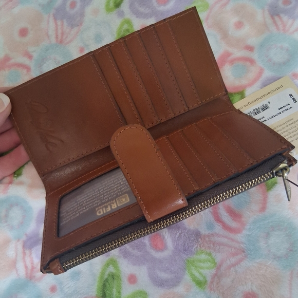 Patricia Nash Nazari Bi-fold Wallet In Watercolor Butterfly Print - Picture 10 of 10